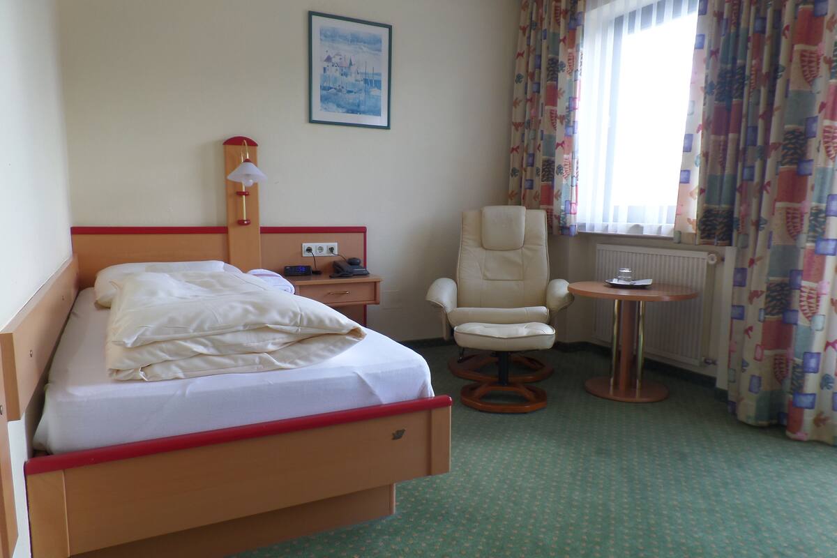 Habitación individual clásica, balcón | Ropa de cama hipoalergénica, wifi gratis, ropa de cama