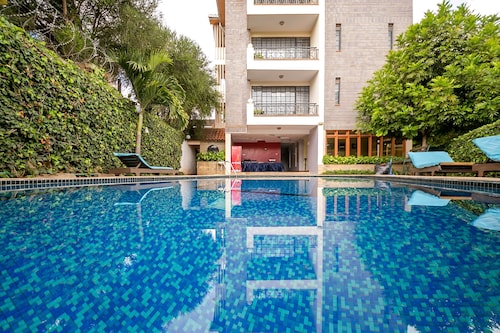 Meltonia Luxury Suites