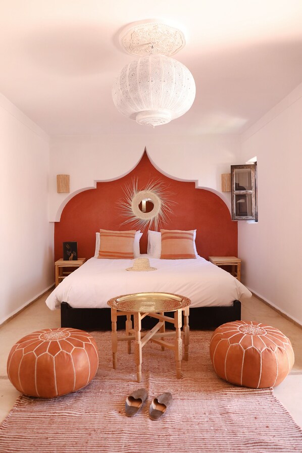 Luksushuone | Äänieristys, ilmainen Wi-Fi, vuodevaatteet