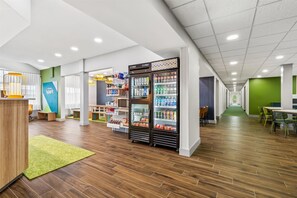 Snack bar - Spark by Hilton Wilkes Barre (Wilkes-Barre)