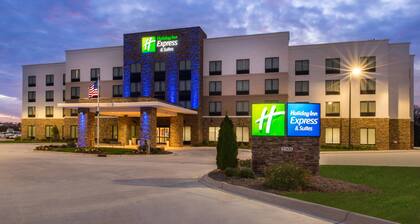 Holiday Inn Express & Suites Monroe by IHG