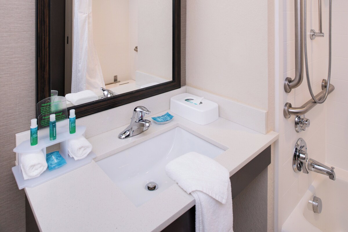 Suite, 2 Queen Beds, Accessible Bathtub (Communication, Mobility) | Desk, laptop workspace, iron/ironing board, WiFi