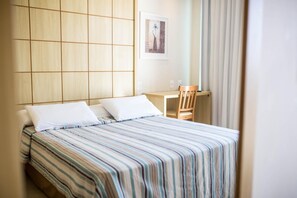 Frigobar, cofres nos quartos, berços grátis, Wi-Fi de cortesia