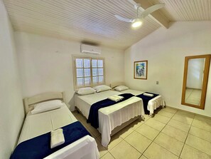 Familienzimmer | 1 Schlafzimmer, Minibar, schallisolierte Zimmer, kostenloses WLAN