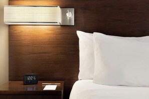 One-Bedroom Suite, 1 King Bed with Sofa Bed | Premium bedding, desk, laptop workspace, blackout drapes - Residence Inn Albany Washington Avenue (Albany)