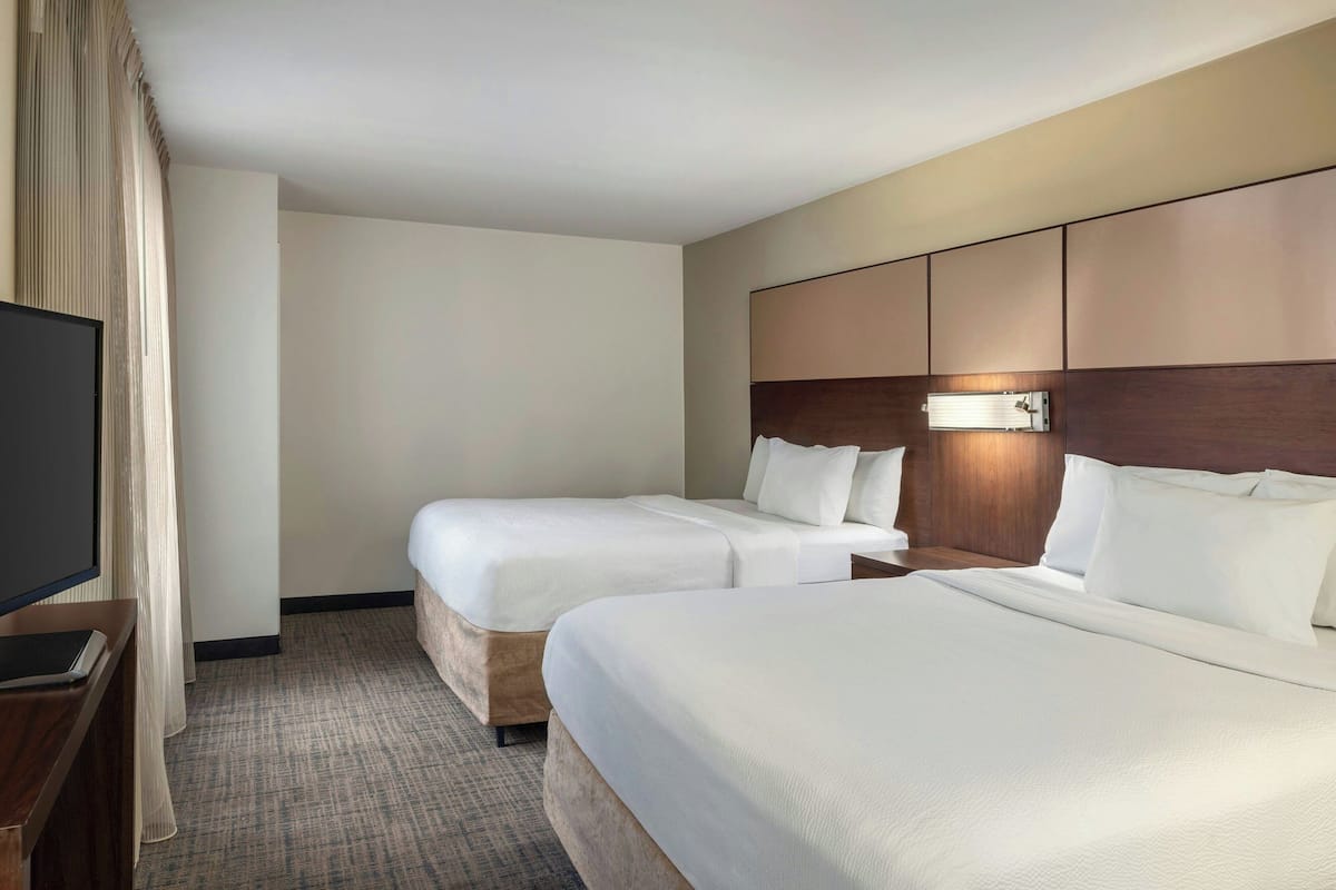 Studio Suite, Multiple Beds | Premium bedding, desk, laptop workspace, blackout curtains