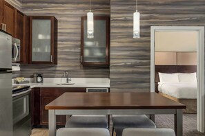 Two-bedroom suite, 1 king bedroom, 1 queen bedroom, | Premium bedding, desk, laptop workspace, blackout curtains - Residence Inn Albany Washington Avenue (Albany)