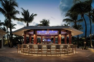 4 restaurants, breakfast, lunch, dinner served; American cuisine