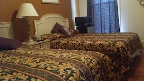 Zimmersafe, Bügeleisen/Bügelbrett, kostenloses WLAN