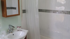 Deluxe Room, 1 Double Bed, Private Bathroom | Bathroom shower - El Capitan Hotel (San Francisco)