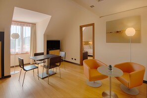 Apartment | Down comforters, minibar, in-room safe, desk - NH Milano 2 Residence (Segrate)