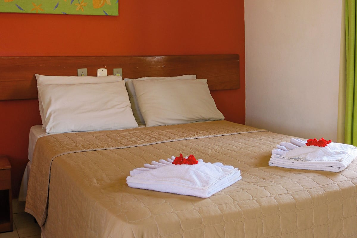 Kamar Double Standar | Minibar, brankas, tempat tidur bayi gratis, dan Wi-Fi gratis