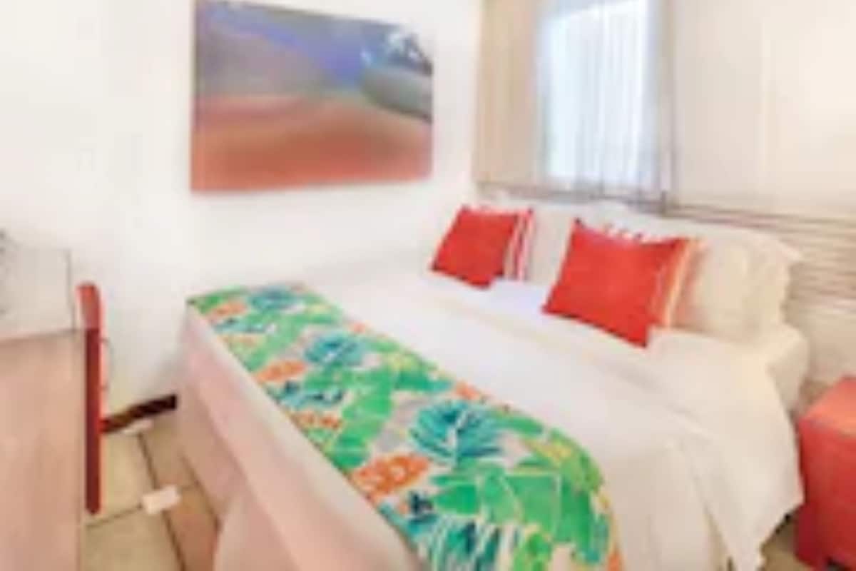 Standard | Minibar, WiFi (free), individually decorated, individually furnished