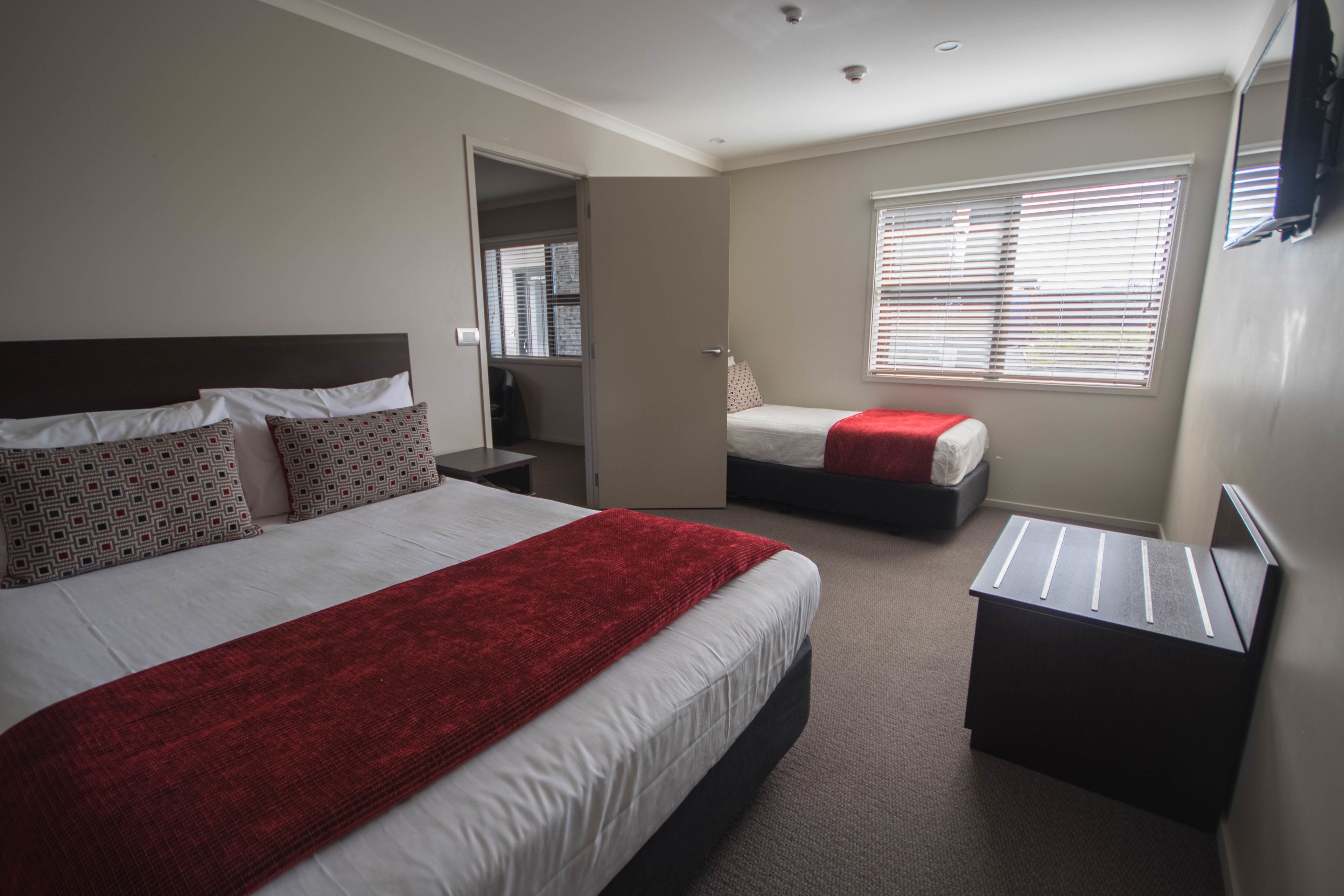 Desk, soundproofing, iron/ironing board, free cots/infant beds