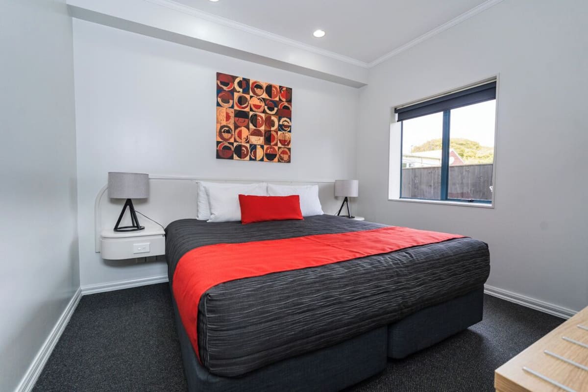 2 Bedrooms Family Suite with Walk-In Shower (Downstairs) | Desk, laptop workspace, soundproofing, iron/ironing board