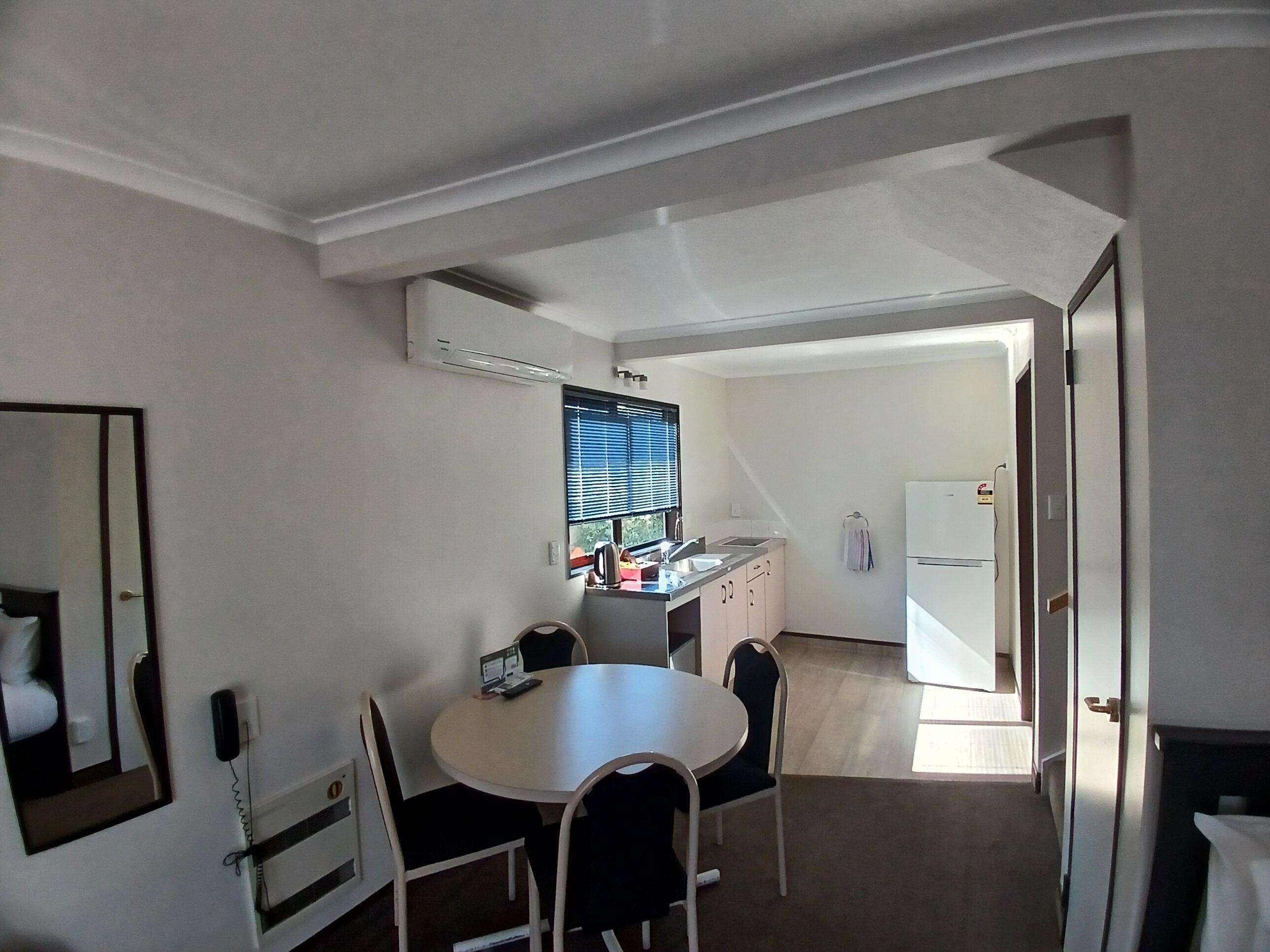 Family Apartment, 1 Bedroom | In-room dining