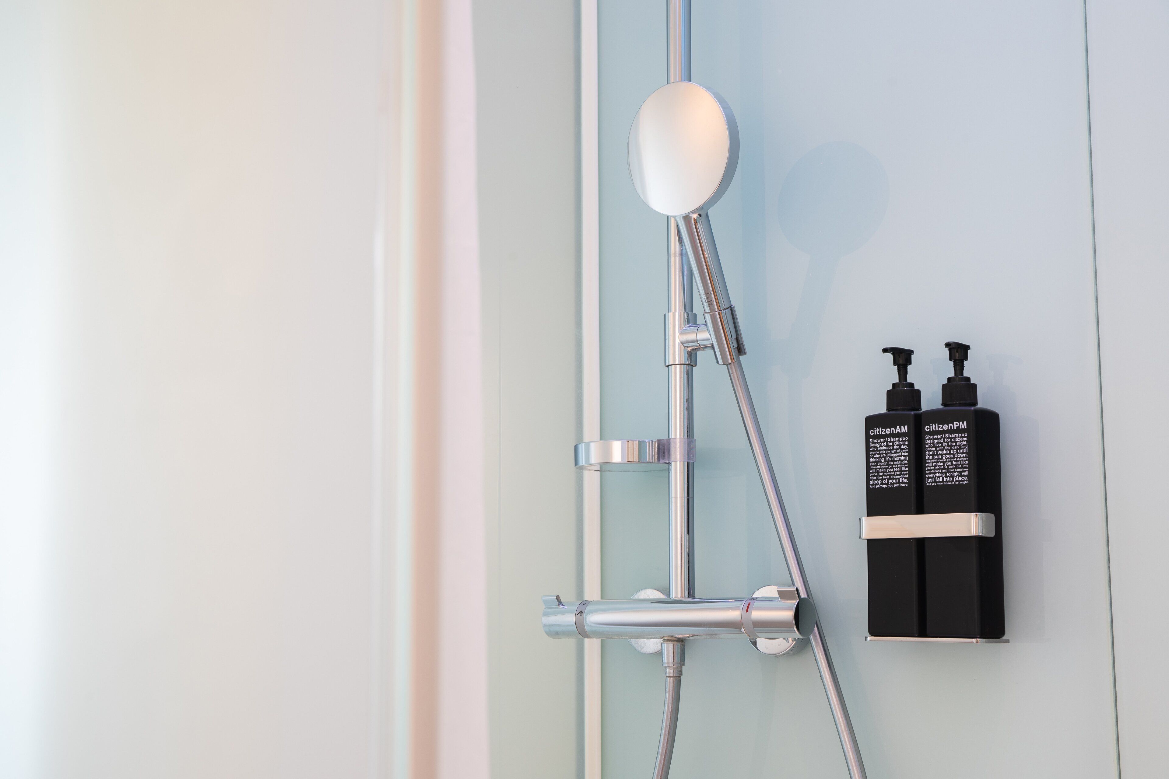 king room | bathroom shower