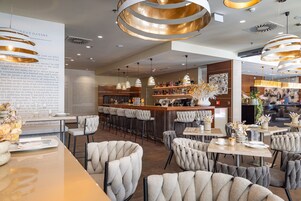 Bar (en el alojamiento)