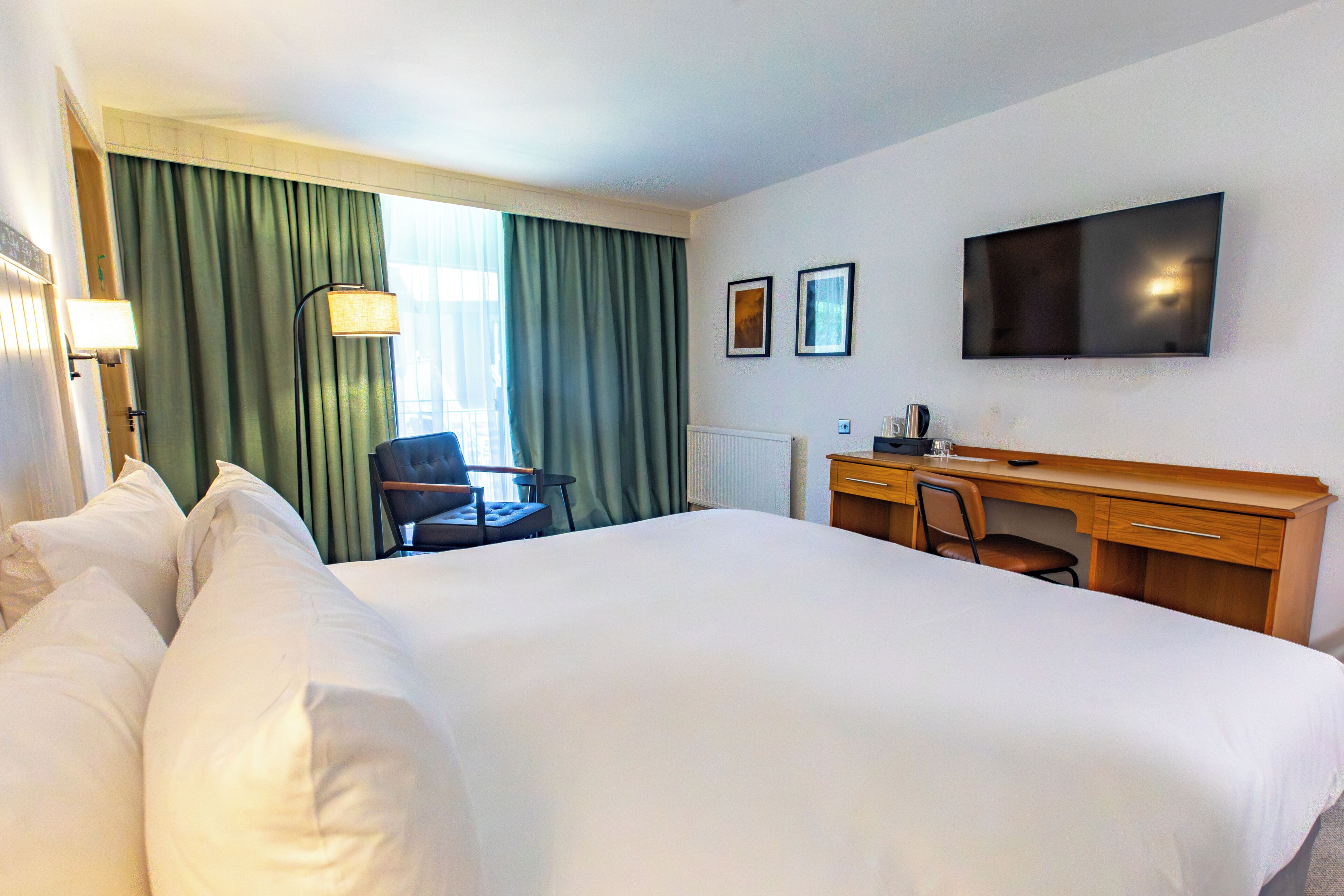 Chambre Double Standard | Bureau, fer et planche à repasser, Wi-Fi gratuit, draps fournis