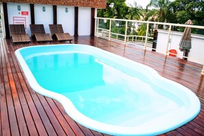 Outdoor pool - Hotel Dois H (Joinville)