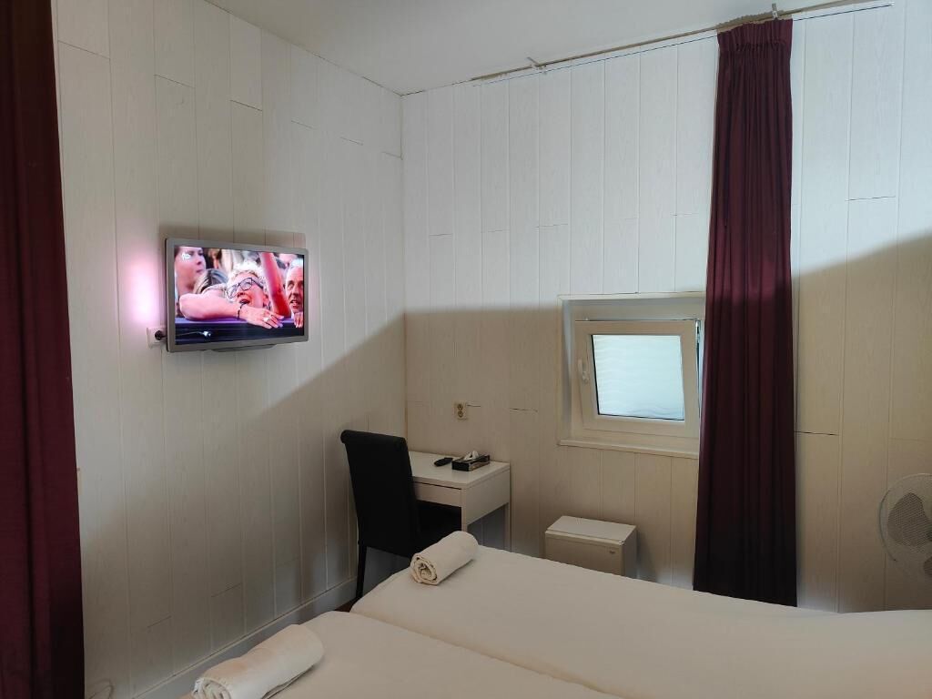 Photo - Hotel Holland Lodge