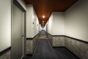 Hallway - Essence Hotel Carlton (Carlton)