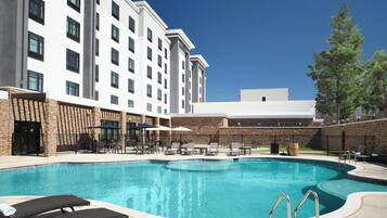 Kolam renang terbuka