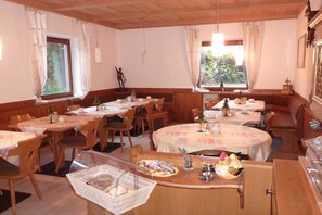 Restaurant - Garni Rebhof (Nalles)
