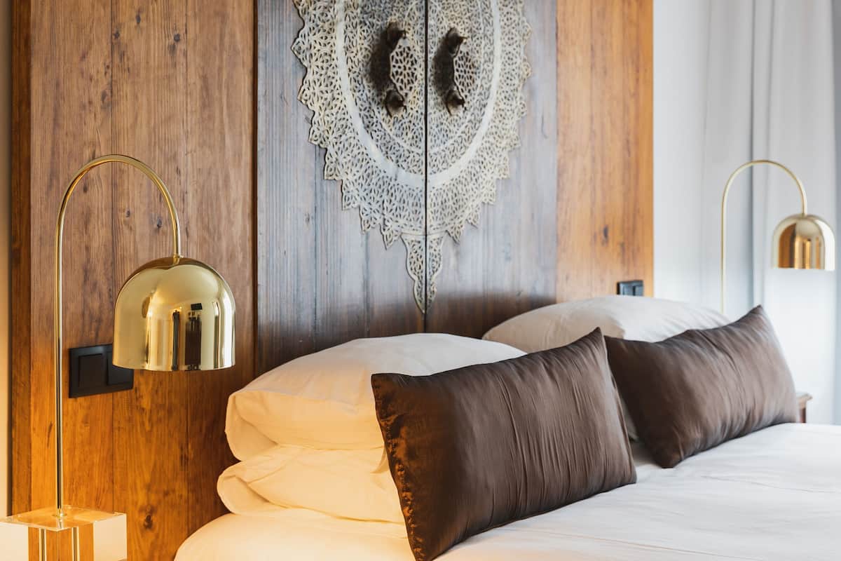 Deluxe Room | 1 bedroom, individually decorated, individually furnished