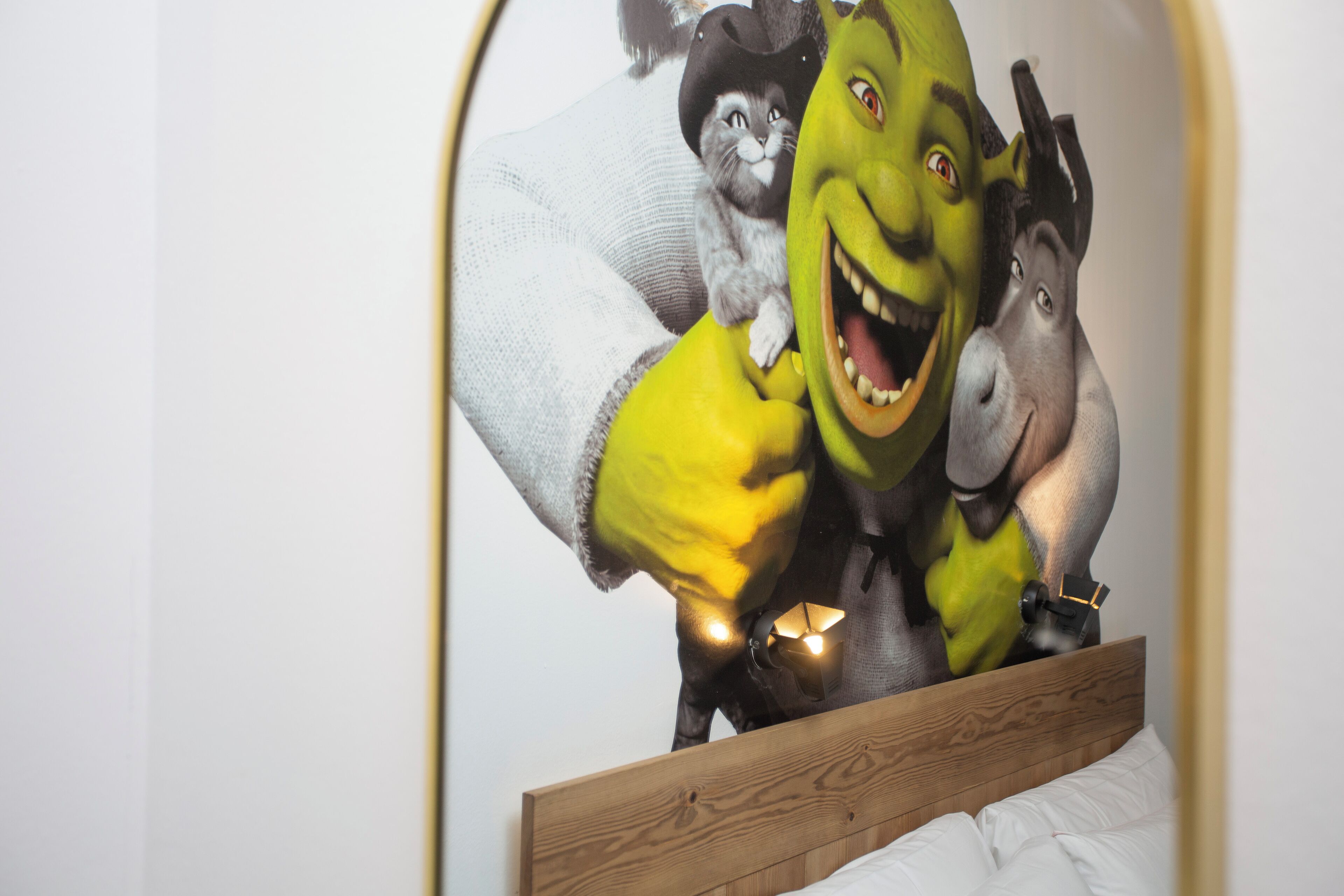 economy triple room | premium bedding, in-room safe, individually furnished, desk