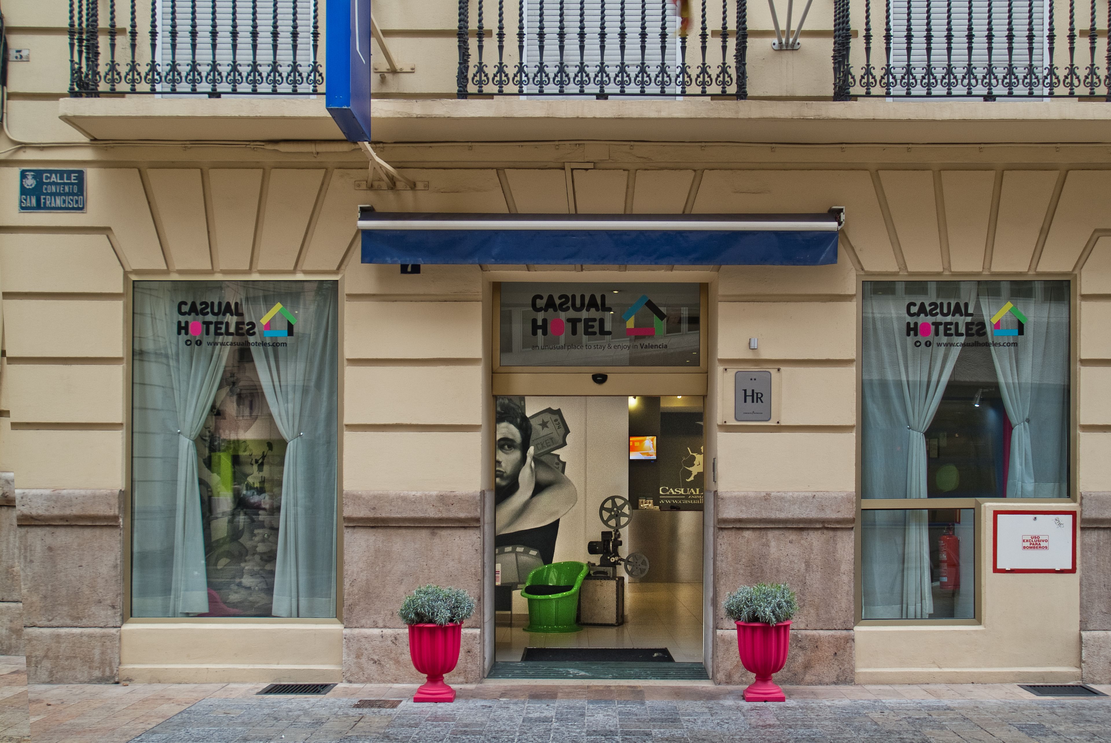 Entrada al alojamiento