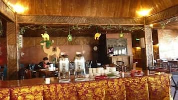 供應早餐、午餐和晚餐,印尼料理