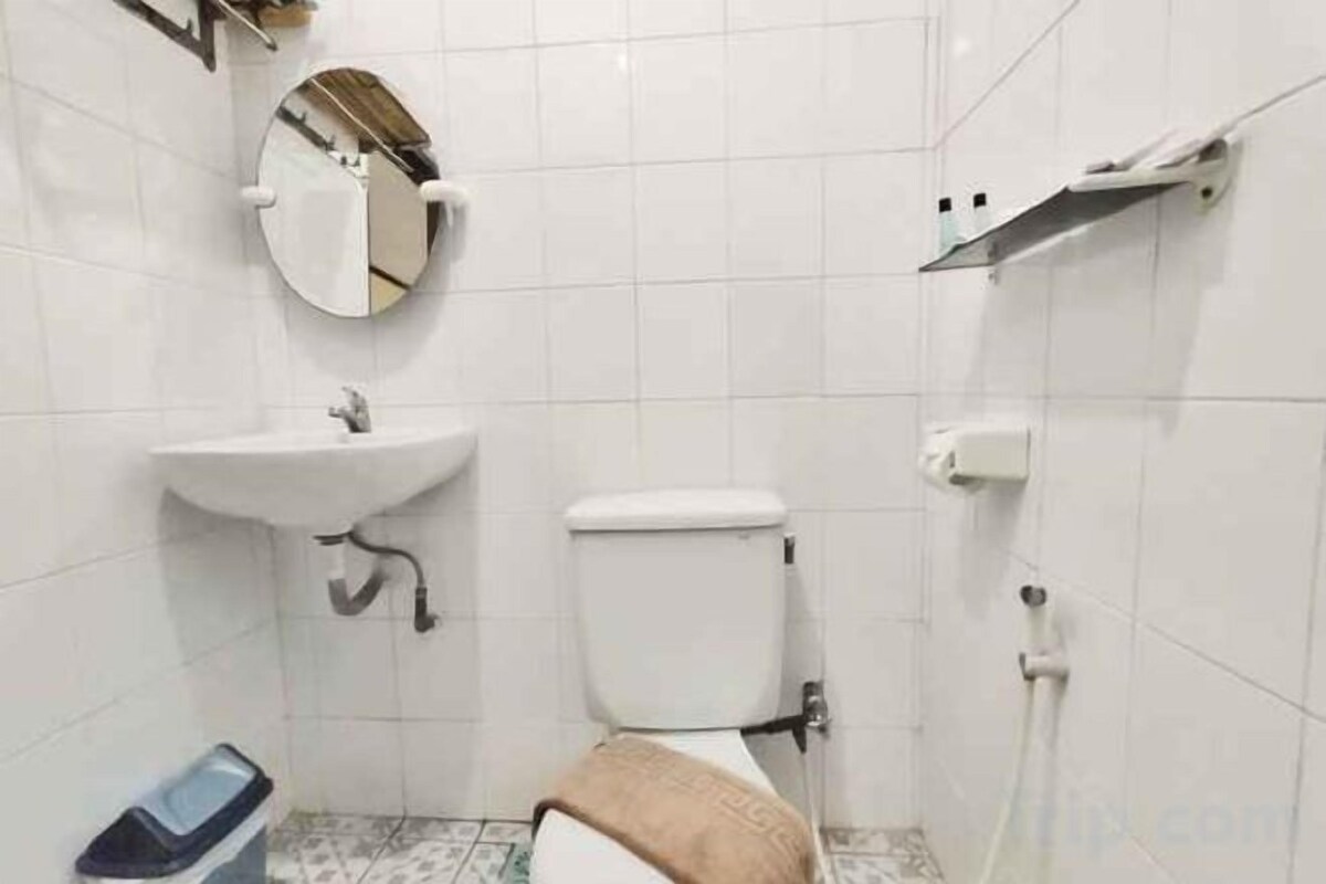 Ducha, artículos de tocador gratuitos, toallas