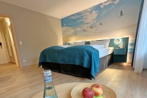 Habitación Premium doble | Caja fuerte, escritorio, wifi gratis y ropa de cama