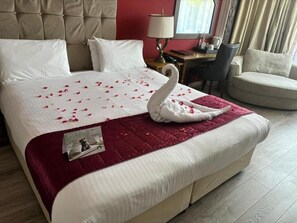 Miscellaneous - The Pearl Hotel (Peterborough)