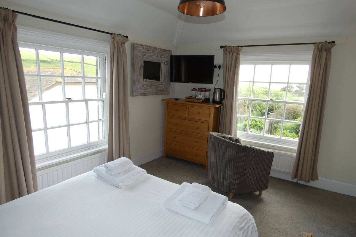 Suite – panorama, eget bad | 1 soverom