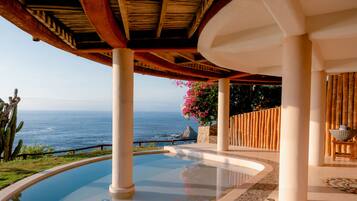 蜜月套房 | 1 間睡房、高級寢具、迷你吧、房內夾萬