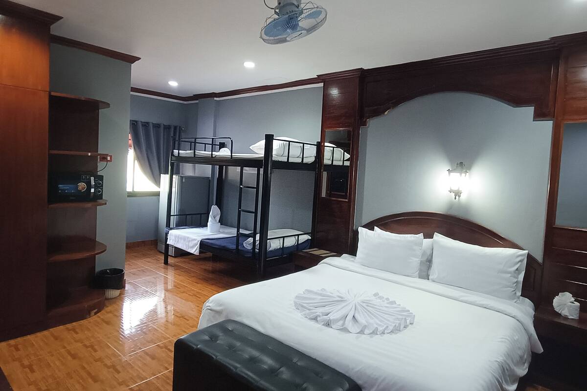 Junior Triple Room, 1 Bedroom, Kitchenette, Garden Area | Extra beds