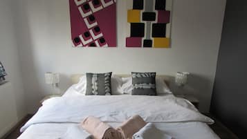 Standard Double Room | Premium bedding, in-room safe, desk, blackout drapes