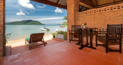 Friendship Beach Resort & Atmanjai Wellness Spa