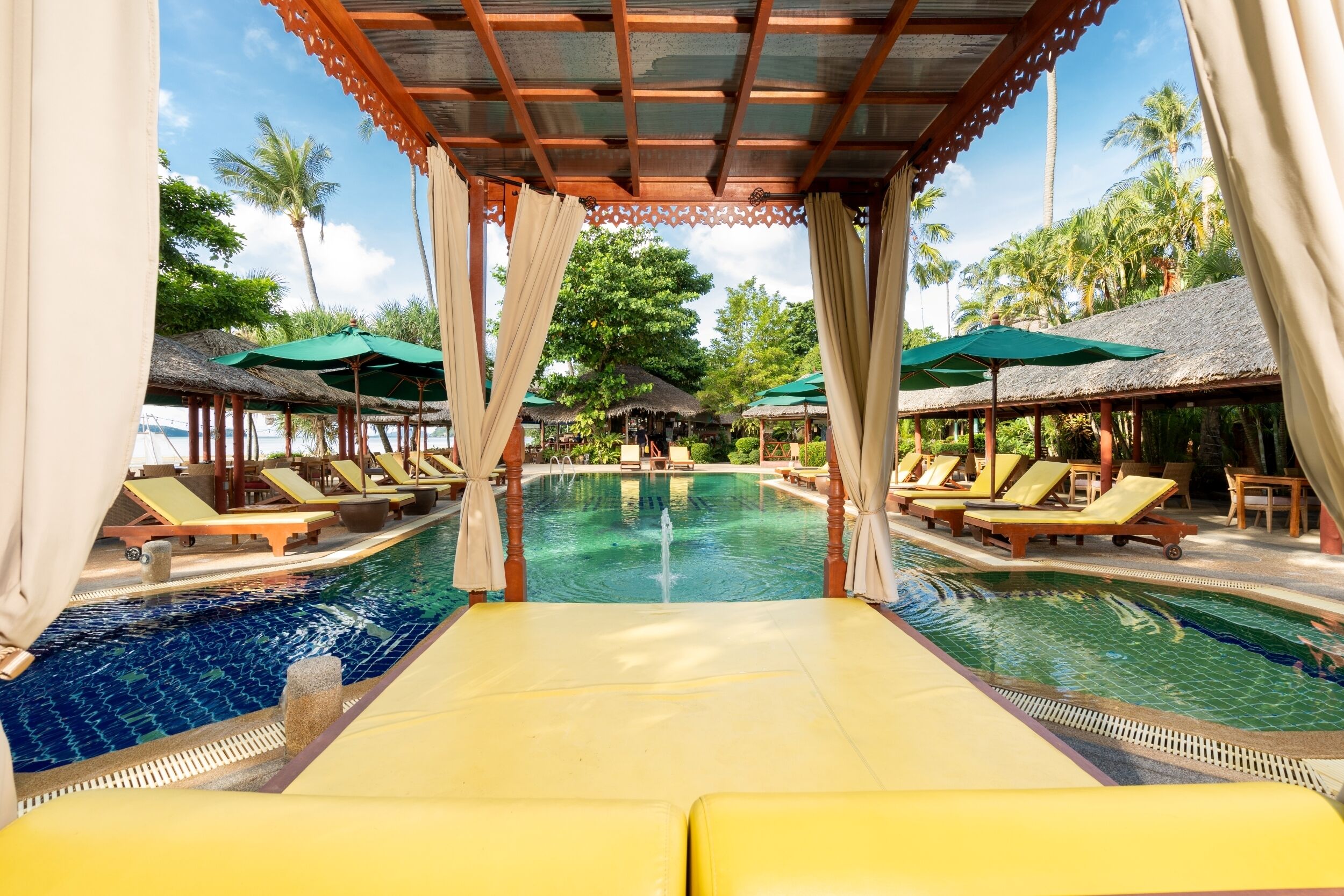 outdoor pool, pool loungers