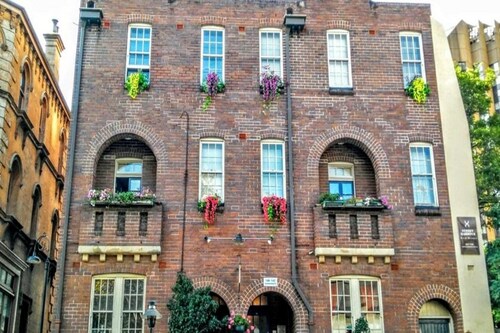 Sydney Harbour Bed And Breakfast