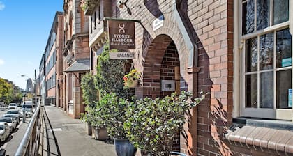 Sydney Harbour Bed And Breakfast