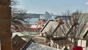 View from room - Sydney Harbour Bed And Breakfast (Sydney)