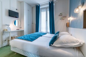 Standard Twin Room | Individually decorated, blackout drapes, free WiFi, bed sheets - Nouvel Hôtel Paris (Paris)