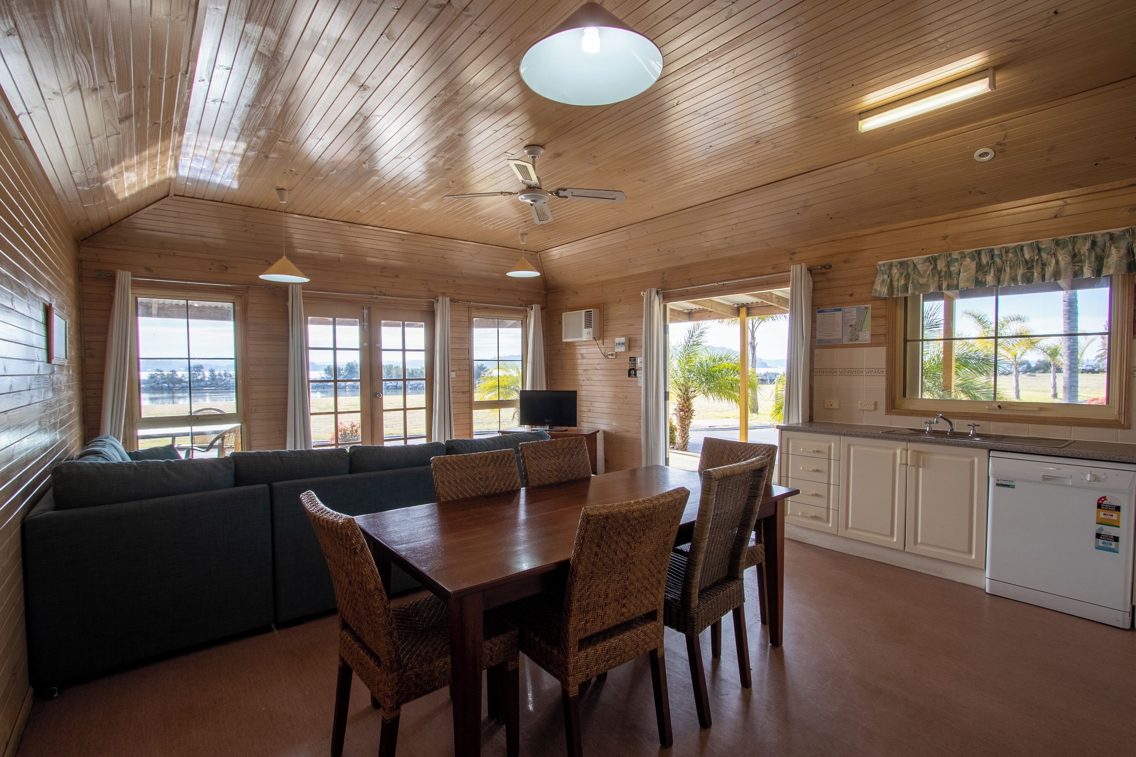 Superior Ocean View 3 Bedroom Villa | In-room dining