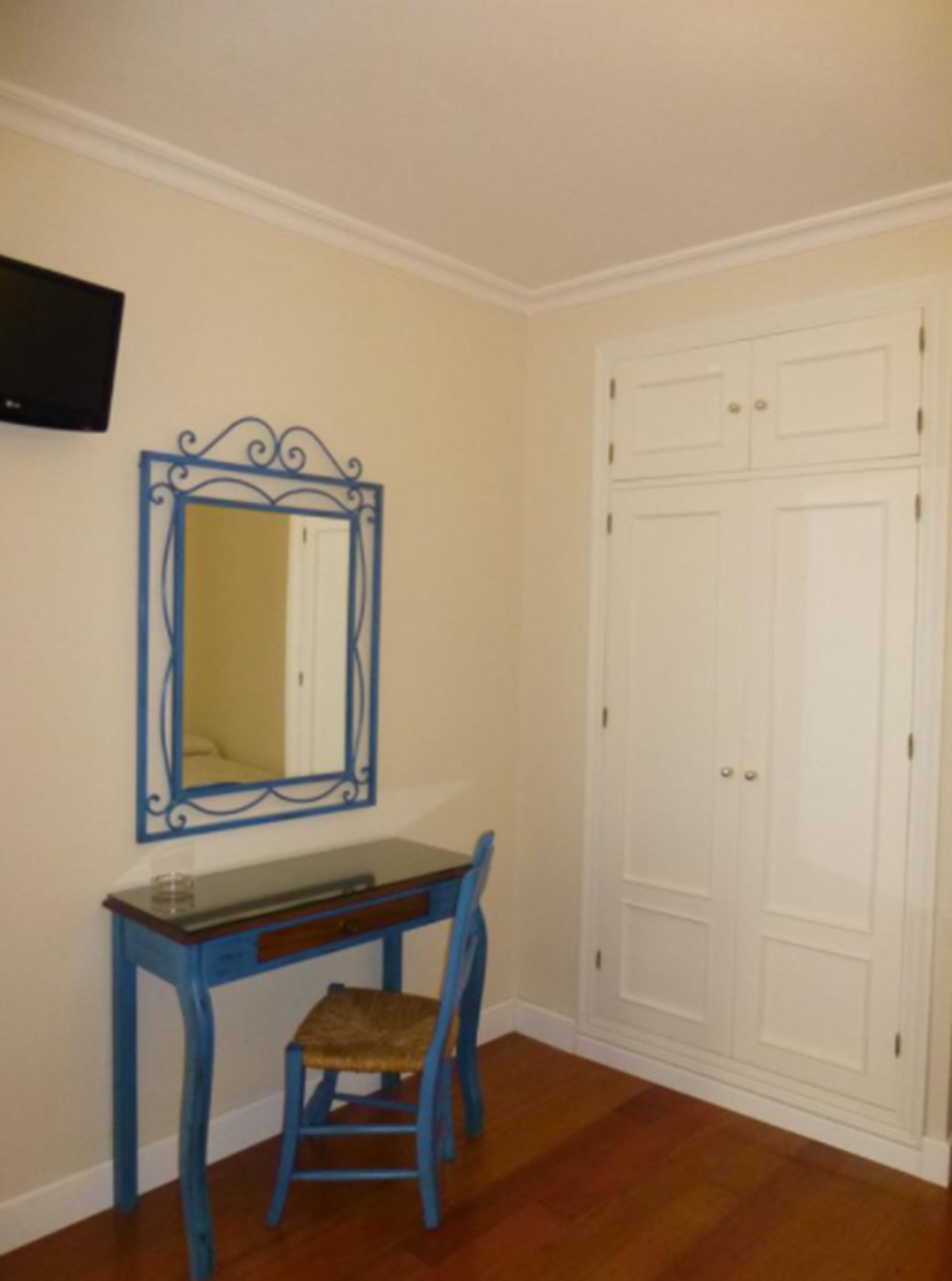 Photo - Le Petit Paris