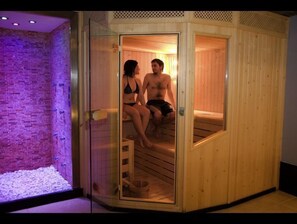 Couples treatment room(s), body treatments, body wraps, body scrubs