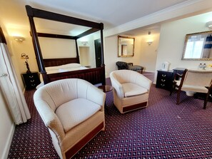 Dubbelrum - eget badrum (Four Poster Room)