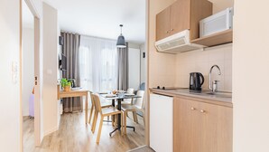 Apartment | Private kitchen | Fridge, microwave, electric kettle, cookware/dishes/utensils - Appart'City Confort Angers (Angers)